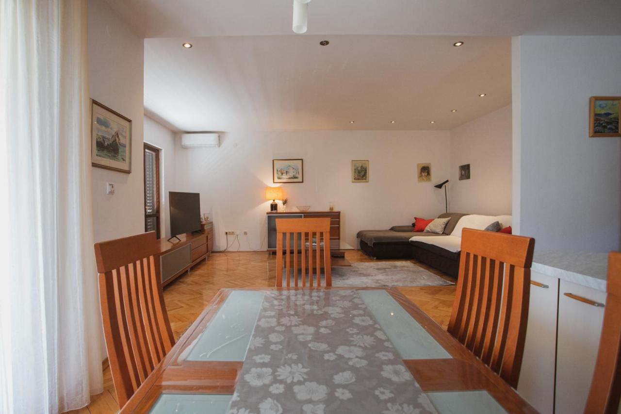 Comfort Sea View Apartment Dugi Rat Luaran gambar