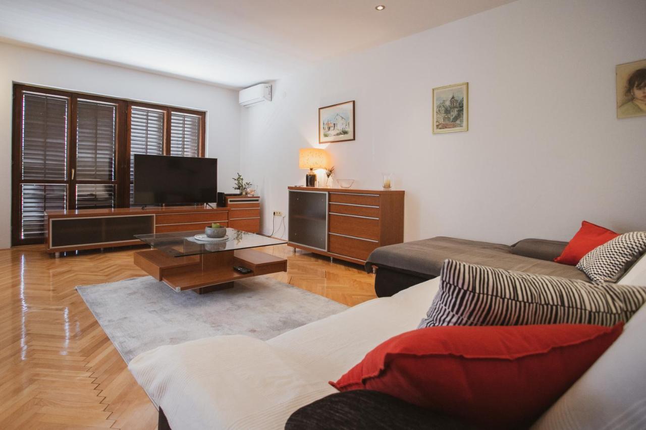 Comfort Sea View Apartment Dugi Rat Luaran gambar