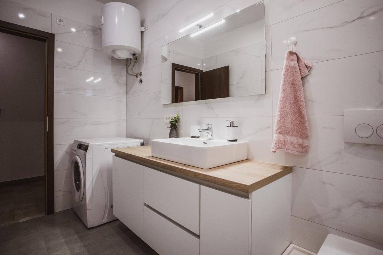 Comfort Sea View Apartment Dugi Rat Luaran gambar